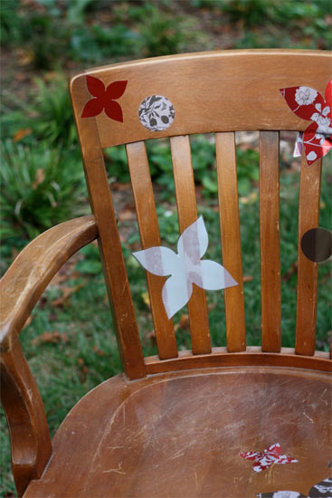 upcycling_stencil_relief_chair3