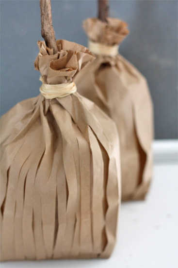 Paper_Bag_Broom_Favors4