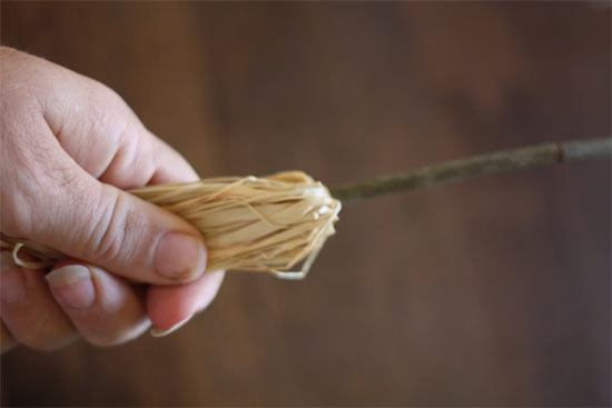 Raffia_Ribbon_Broomstick_Placecards5