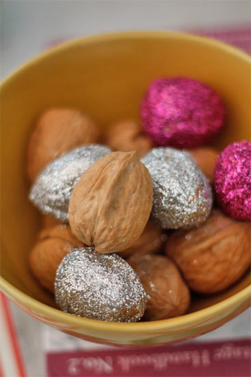 Glitter_Walnut_Ornaments Glitter_Walnut_Ornaments
