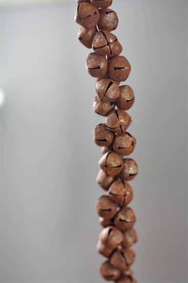 Rusty_Tin_Bell_Wreath2