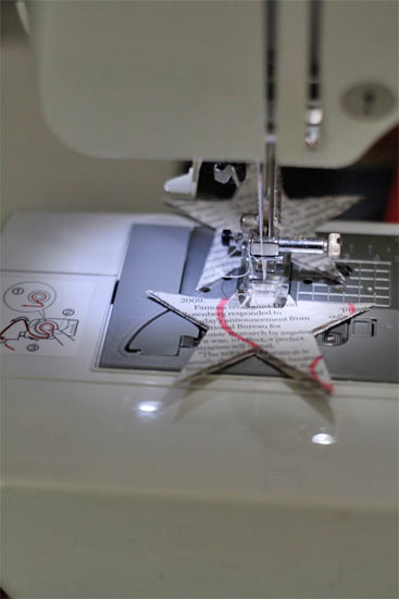 Stitched_Newsprint_Garland4