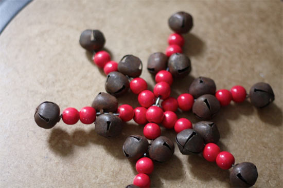 Bell_and_Bead_Snowflake4