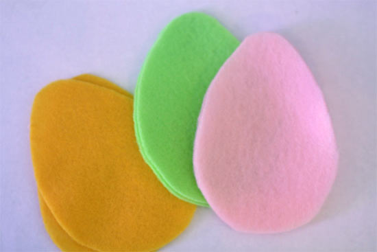 Felt_and_Ribbon_Eggs2