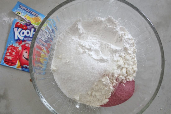 Kool_Aid_Play_Dough2