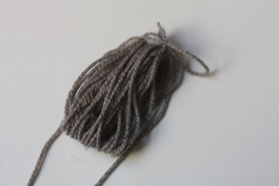 Yarn_Tassels4 Yarn_Tassels4