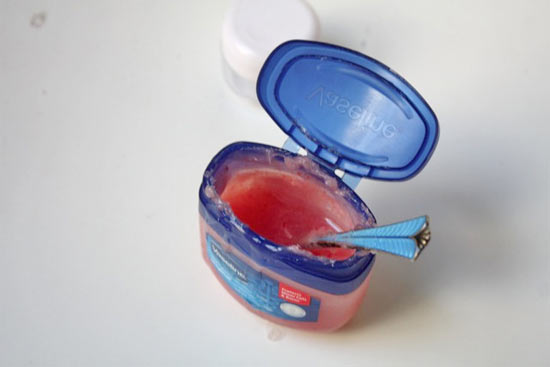 DIY_Kool_Aid_Lip_Gloss4 DIY_Kool_Aid_Lip_Gloss4
