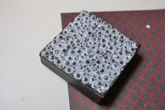 Eye_Box_with_Googly_Eyes4