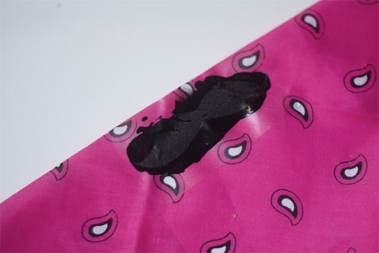 DIY_Mustache_Handkerchief4