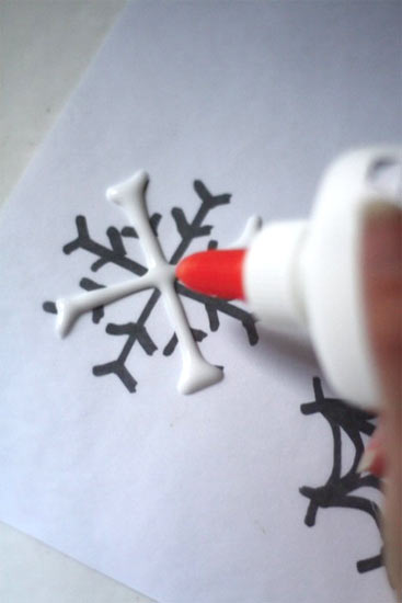 DIY_Glue_Snowflakes3