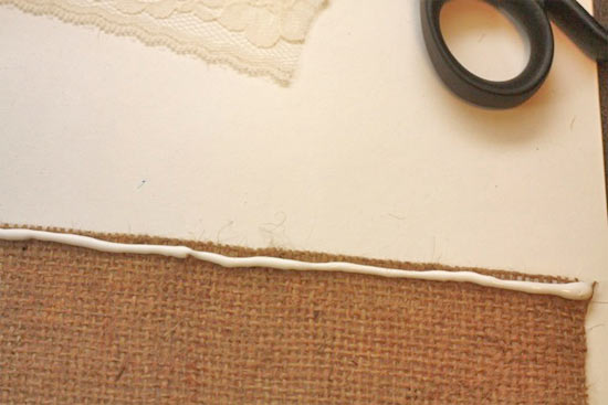 Burlap_and_Lace_Runner4