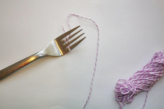 Bakers_Twine_Pom_Pom2