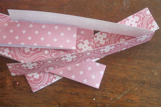 Paper_Chain_Hearts3