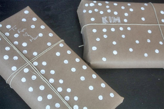 Polka_Dot_Craft_Paper_Wrapping