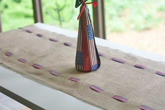 Webbing_Burlap_Runner