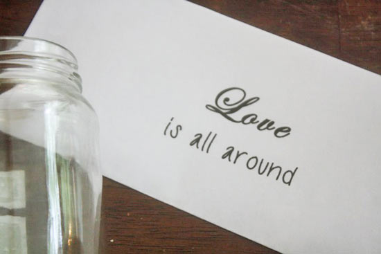 How_to_Hand_Letter_on_Glass2