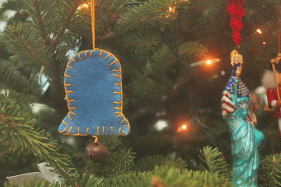 Felt_Bell_Ornament