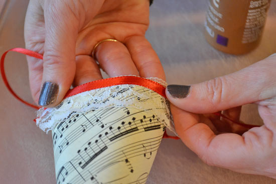Valentines_Day_Paper_Cones12