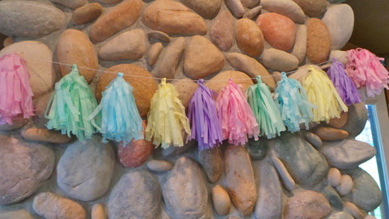 DIY_Tissue_Paper_Banner_Tutorial