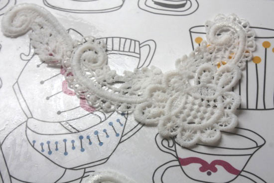 Lace_Applique_Necklace3