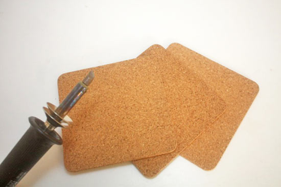 DIY_Cork_Snowflake_Coasters2
