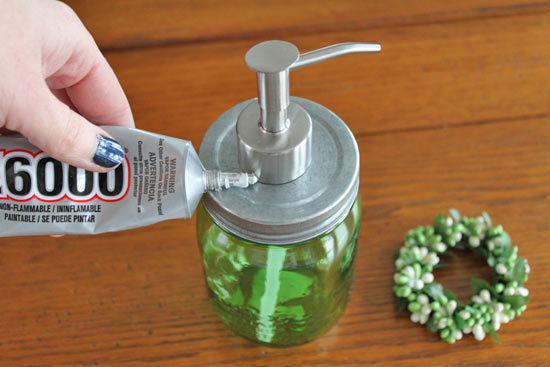 Spring_Mason_Jar_Soap_Dispensers3