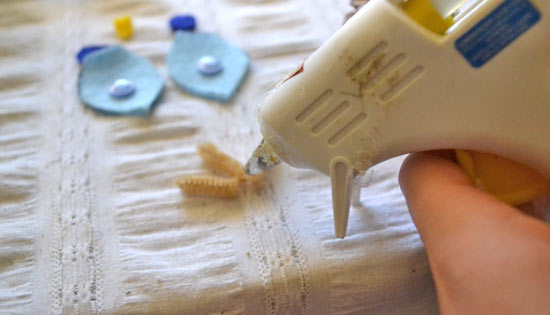 Felt_and_Pinecone_Owl_Tutorial7