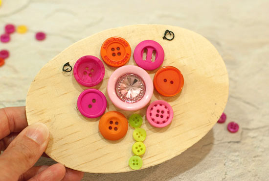 Button_Wall_Plaque3