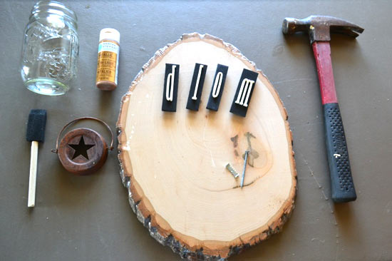DIY_Rustic_Wood_Slice_Vase2