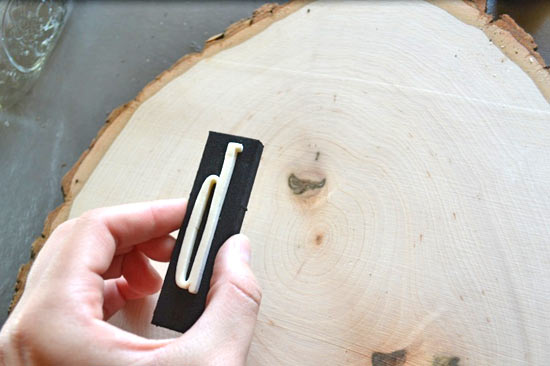 DIY_Rustic_Wood_Slice_Vase5