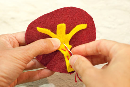 DIY_Felt_Leaf_Coasters5