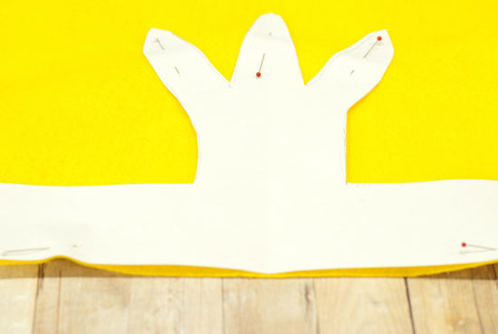 DIY_Costume_Bird_Feet4