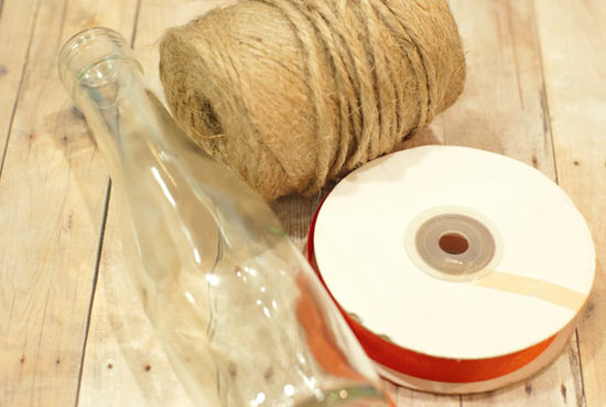 DIY_Rustic_Jute_Wrapped_Bottles1