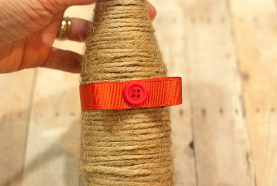 DIY_Rustic_Jute_Wrapped_Bottles7