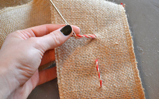 DIY_Rustic_Ruffled_Burlap_Garland4