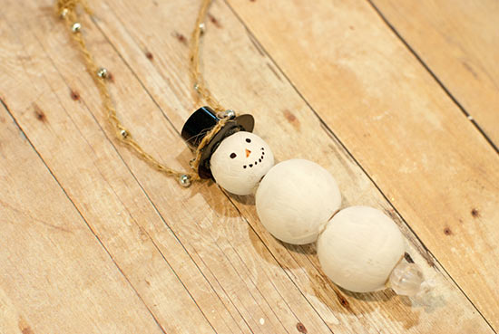 Beaded_Snowman_Ornament_Tutorial_main