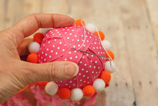 DIY_Decorative_Jellyfish_Mobile10