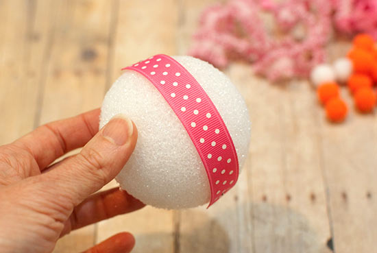 DIY_Decorative_Jellyfish_Mobile3