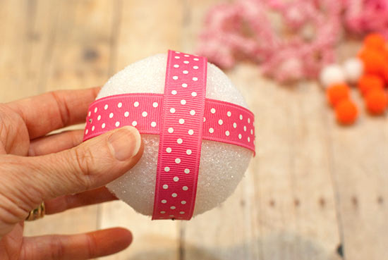DIY_Decorative_Jellyfish_Mobile4