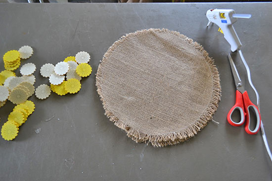 DIY_Retro_Flower_Power_Placemats2