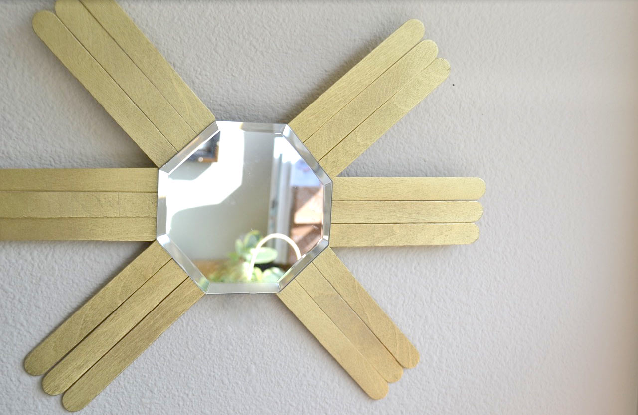 Decorative_Starburst_Mirror