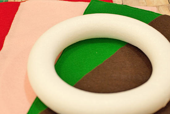 Felt_Watermelon_Wreath1