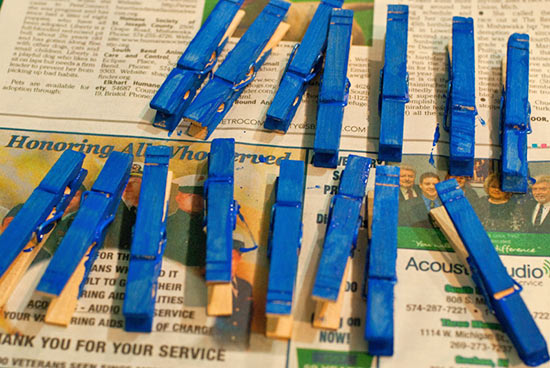Patriotic_Clothespin_Wreath_Tutorial2