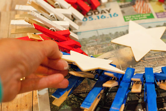 Patriotic_Clothespin_Wreath_Tutorial8
