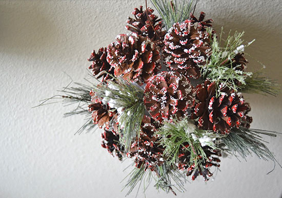 Pinecone_Kissing_Ball_Tutorial12