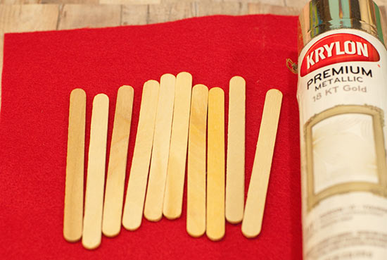 Popsicle_Stick_Earring_Holder1