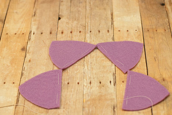 How_to_Make-4_Point_Felt_Flowers6