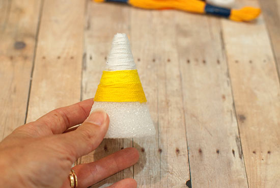 DIY_Candy_Corn_Decor_Tutorial4