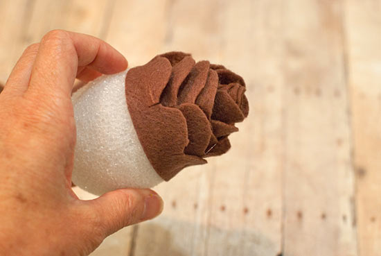 DIY_Felt_Pinecone_Tutorial6
