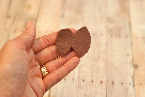 DIY_Felt_Pinecone_Tutorial7
